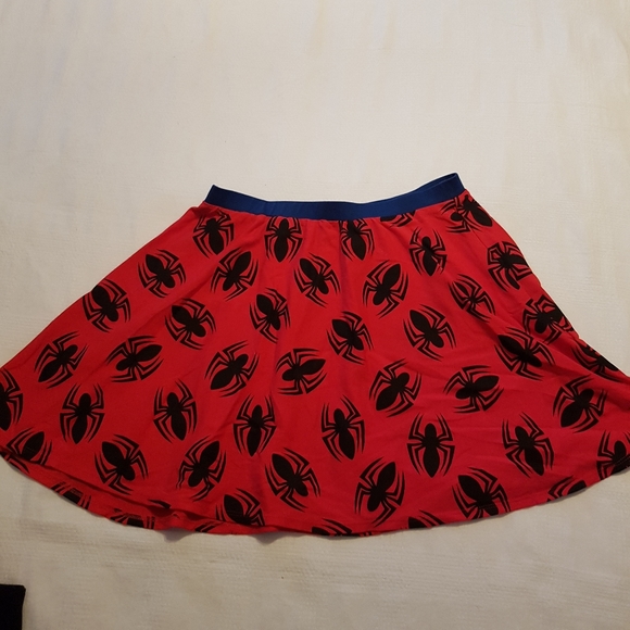 Spiderman skirt no size s/m - Picture 1 of 5